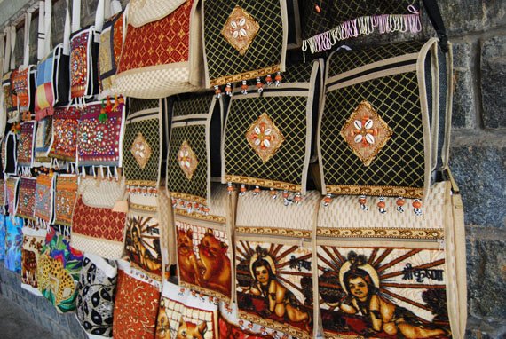 Small business ideas around handicraft