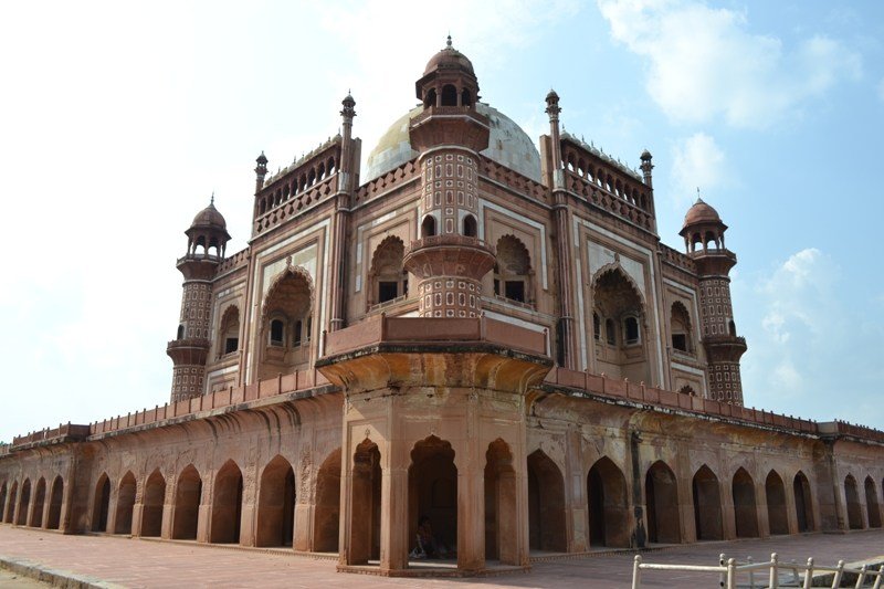 Safdarjung Tomb